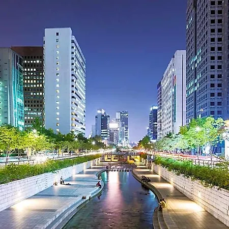 Myeong-Dong